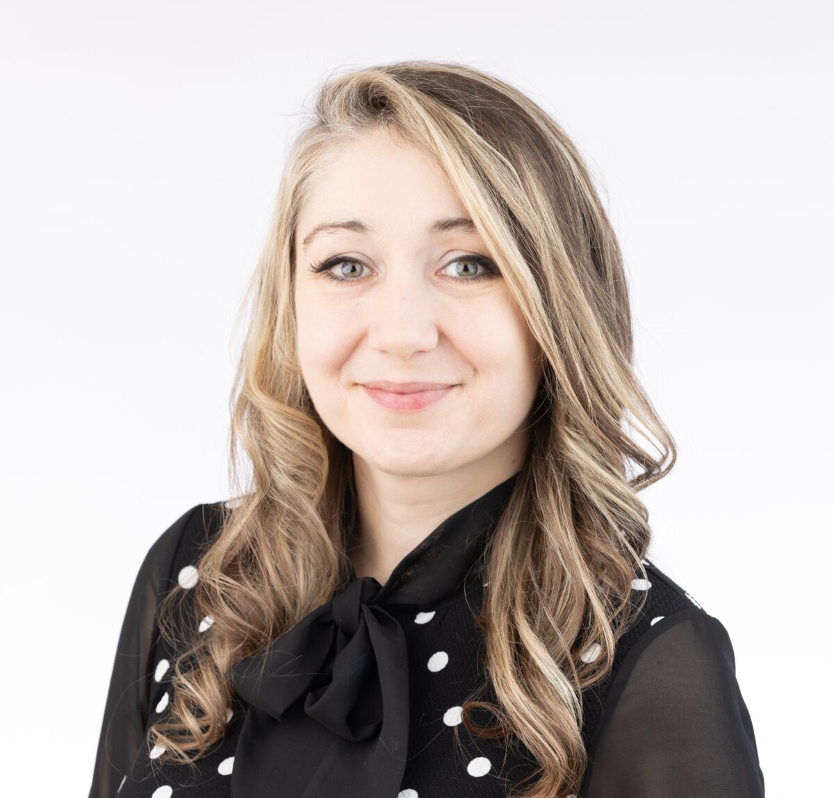 Simona Adriana Shuboni Cropped Headshot